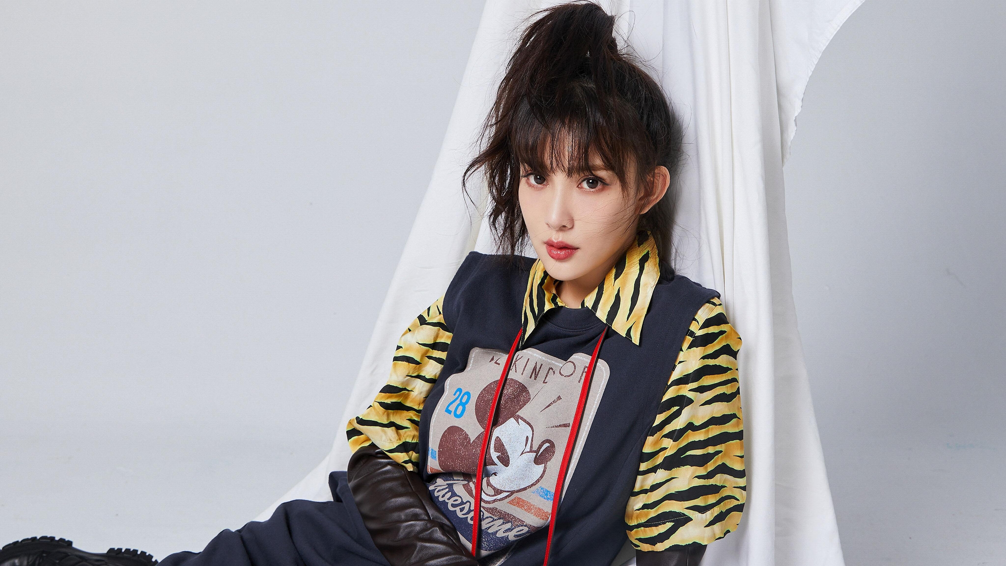 亚洲强队展现实力角逐荣耀,亚洲组12强