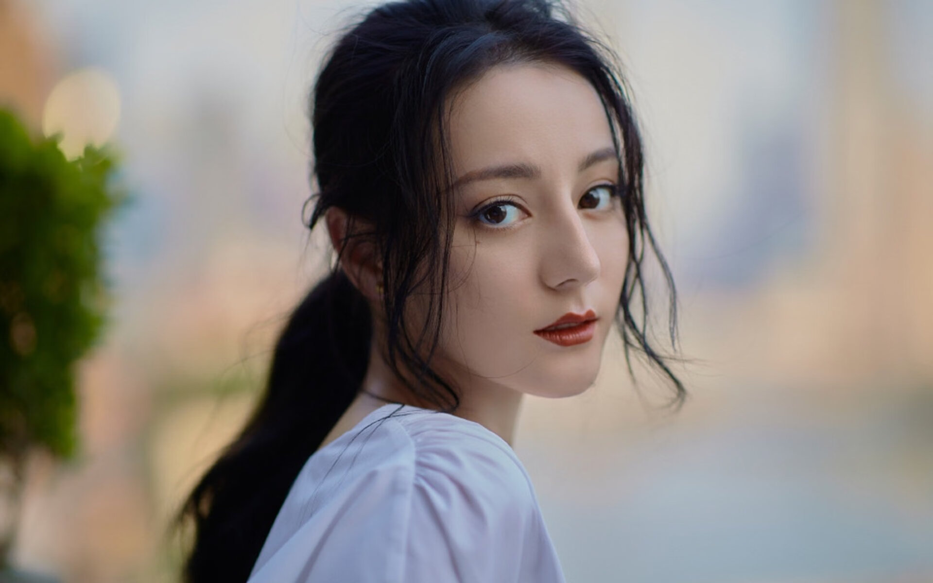 爱游戏下载-利物浦主帅批评球队防守不力需改进，利物浦现任主帅