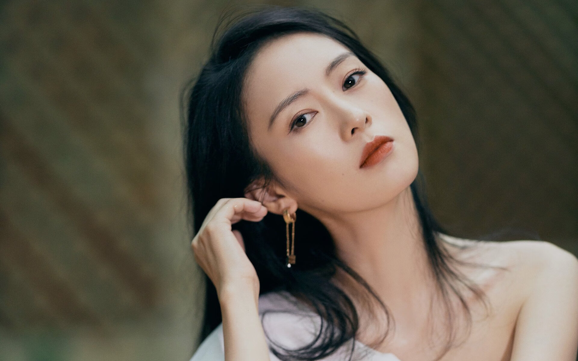 曼城客场逆袭击败切尔西,豪取三分,曼城1-2遭切尔西逆转,这场比赛为何这么牵动球迷的心_