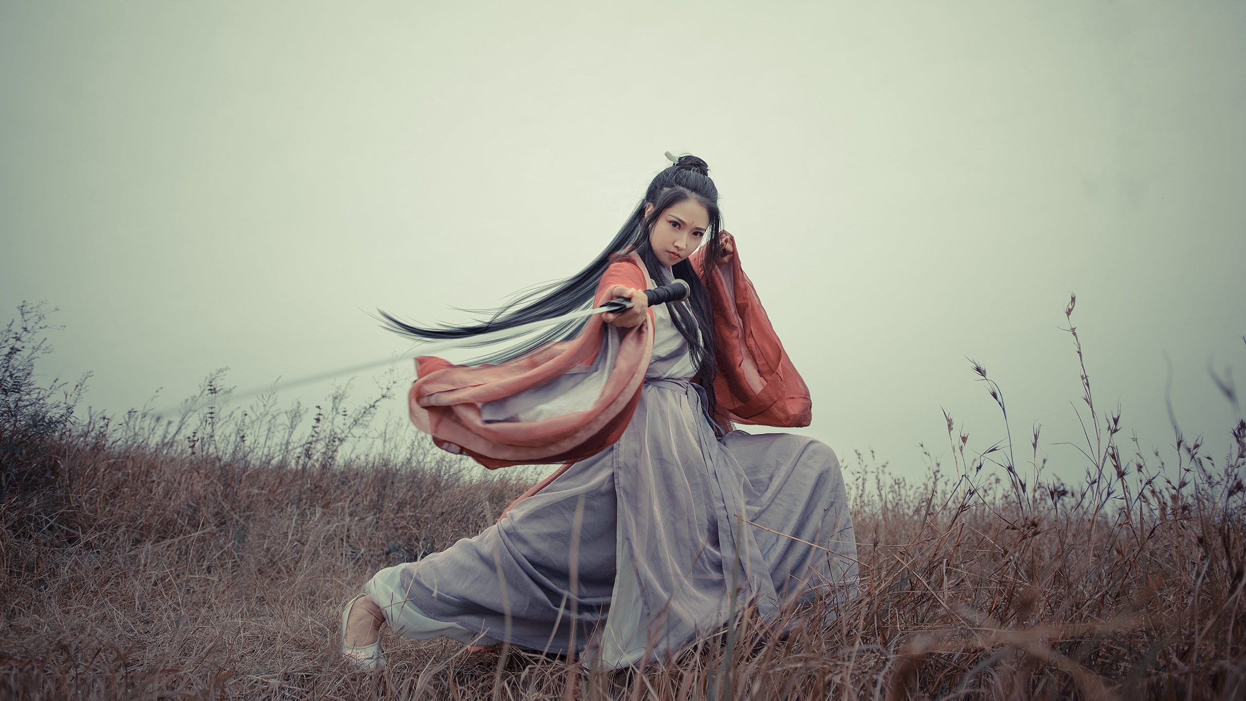 曼联官宣续约卡塞米罗,铁腰将继续镇守中场,曼联门将卡罗尔