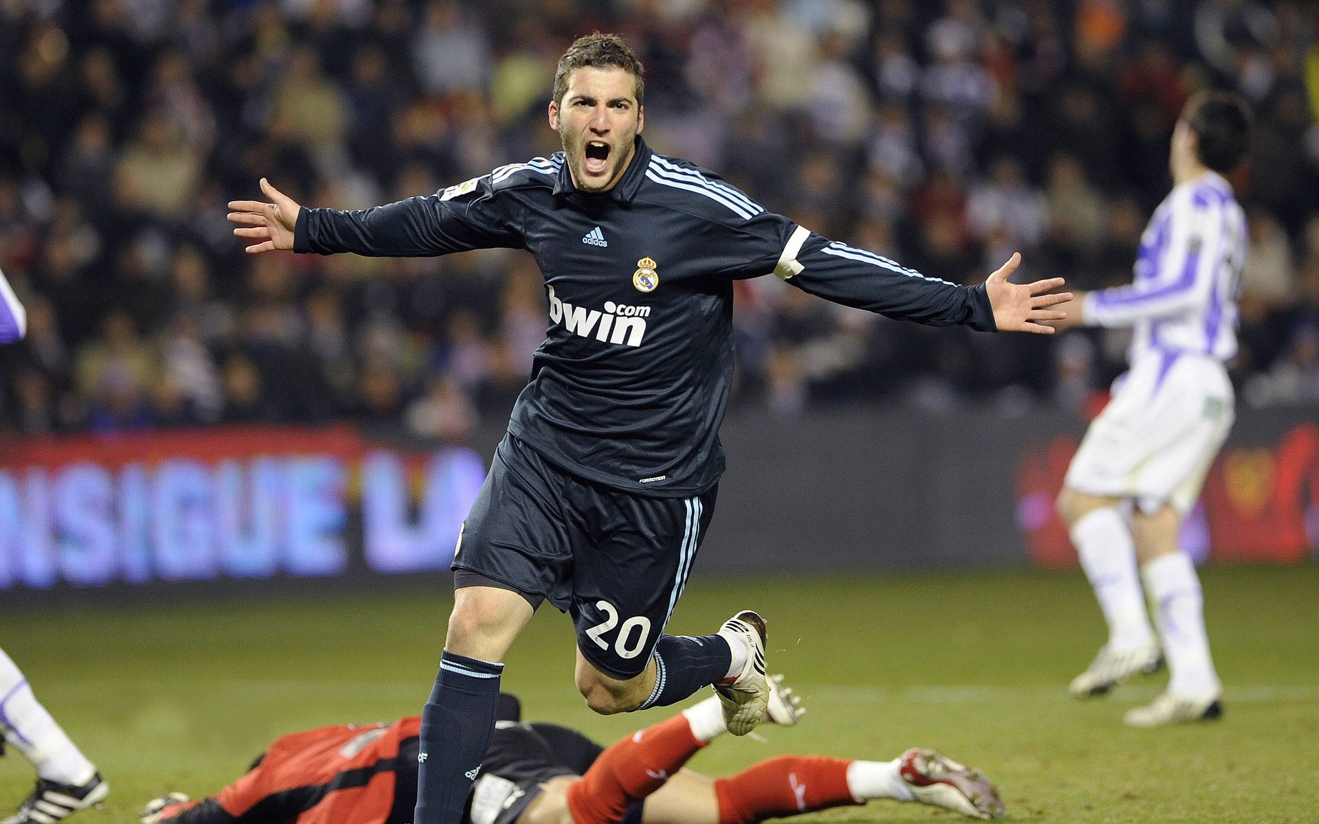 联赛间互访达成合作协议，交流赛程常态化