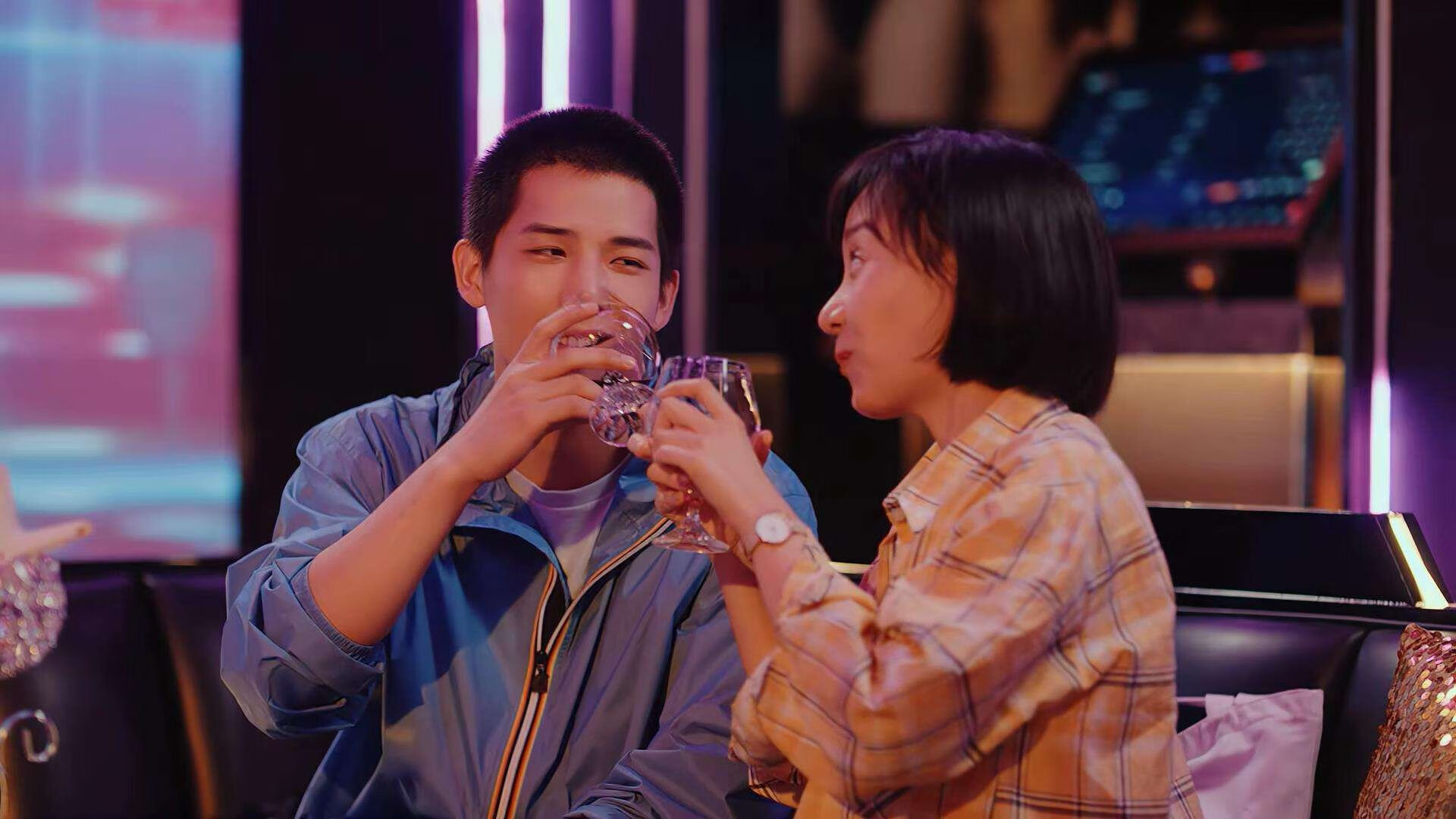 西甲星战燃烧:精彩突破与精彩守门!