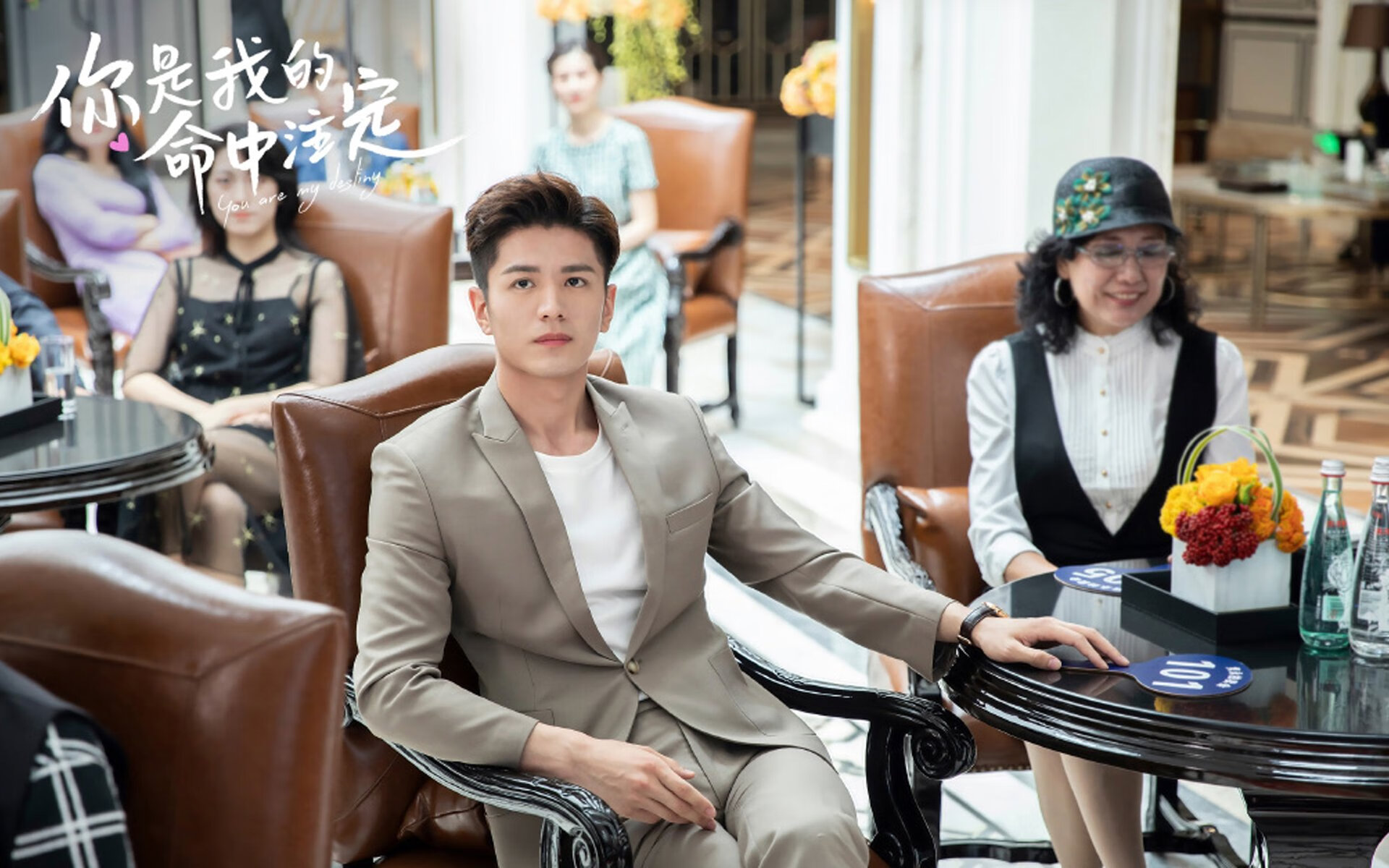 爱游戏娱乐平台-五大联赛替补登场时间分配如何保障体能与表现平衡，五大联赛还剩几轮