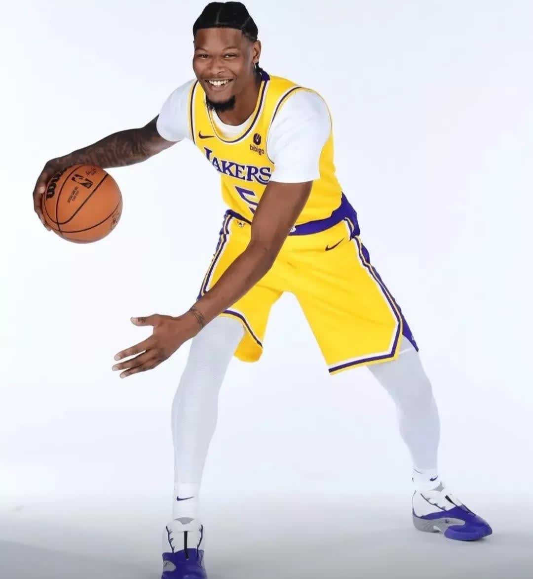 包含爱游戏官网：湖人队新赛季：雷迪什表示将提升防守积极性的词条