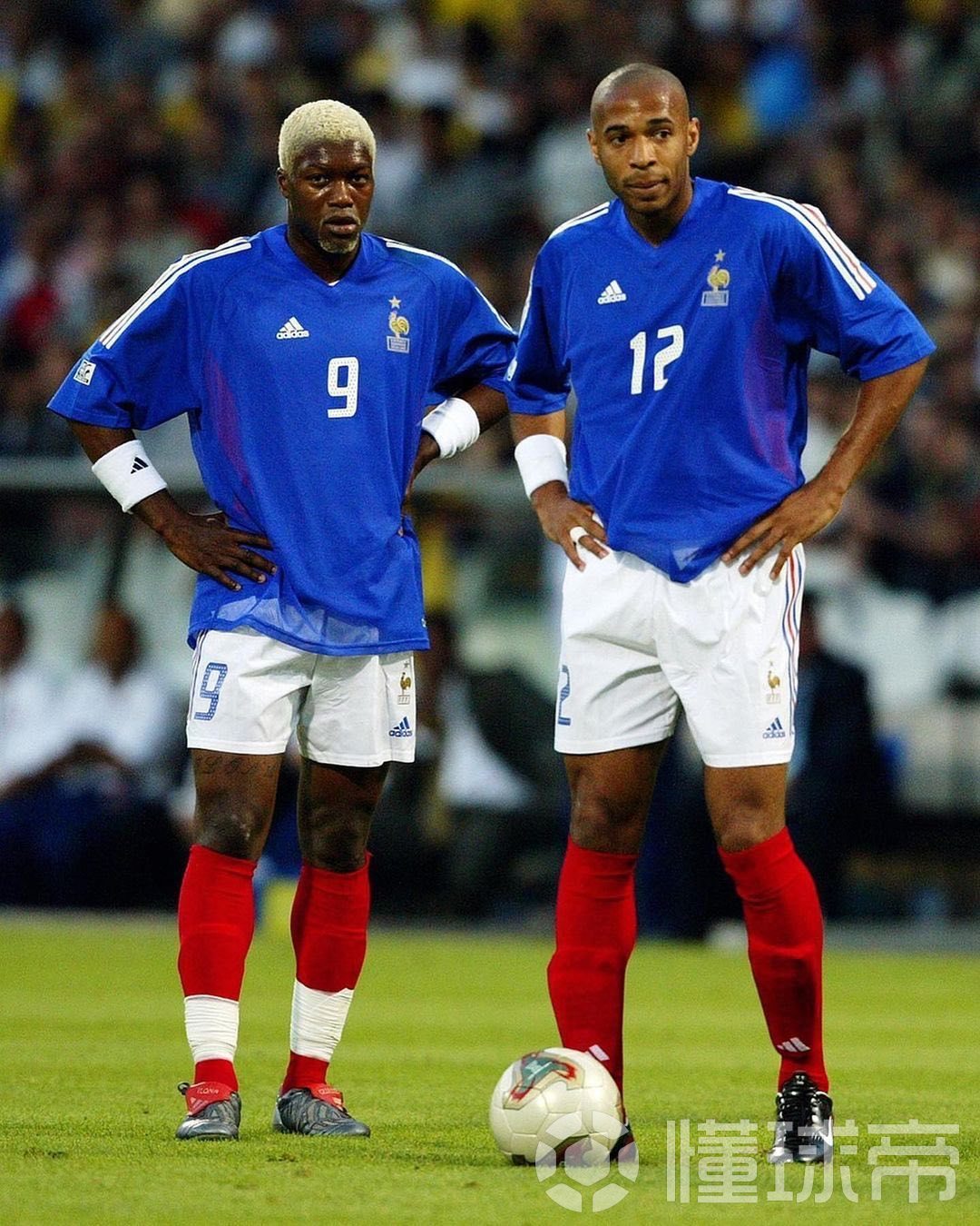 爱游戏:足坛明星的时代:明星效应对商业的推动的简单介绍 爱游戏:足坛明星的时代:明星效应对商业的推动的简单介绍