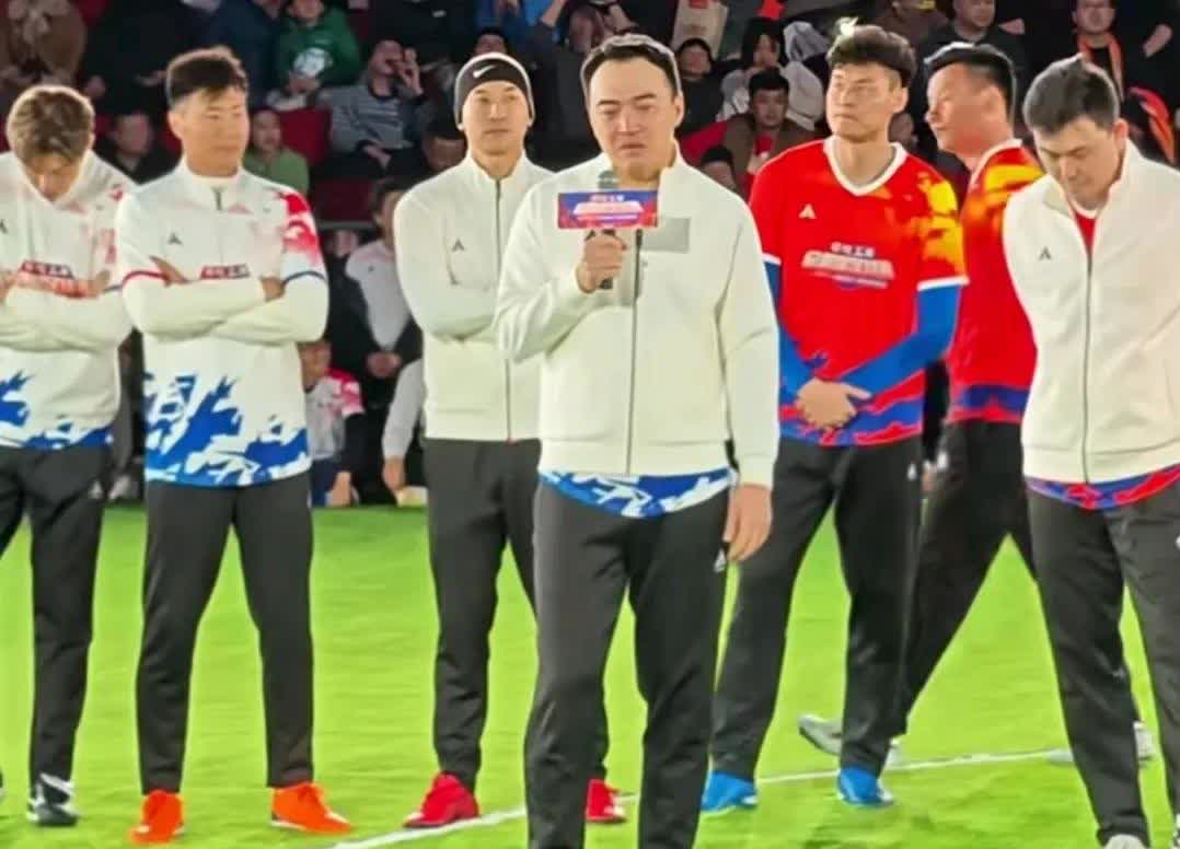 爱游戏APP:老将冯潇霆：在球队中发挥老将作用，帮助年轻球员成长的简单介绍